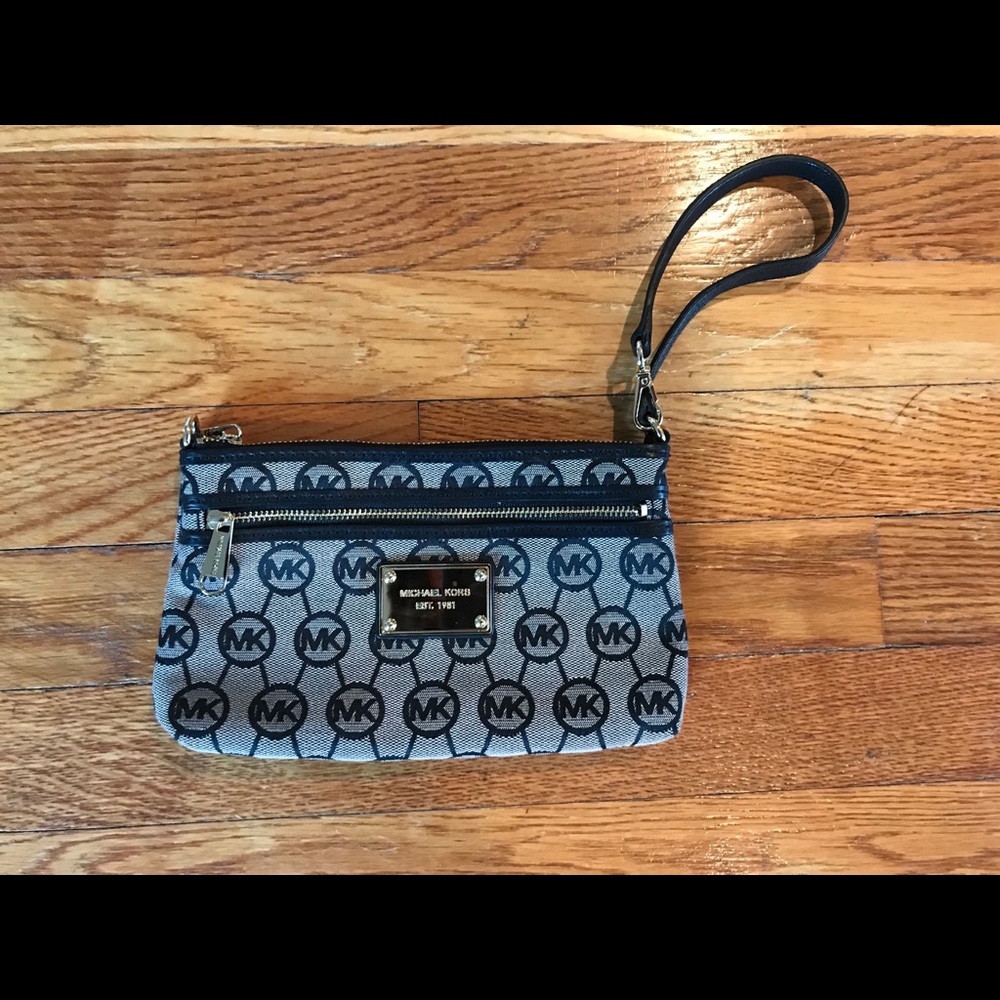Michael Kors Clutch